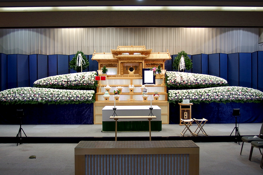 花祭壇 | 白木祭壇・神式祭壇