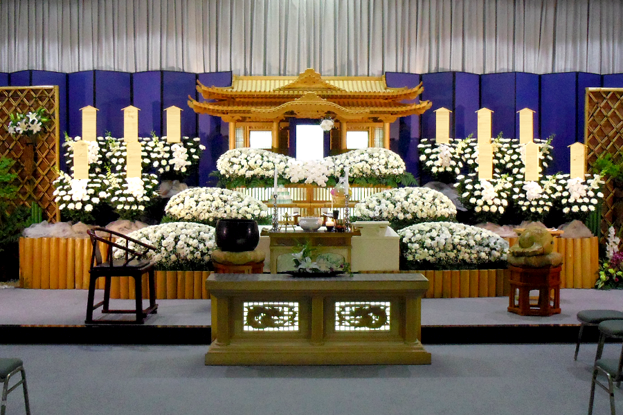 花祭壇 | 白木祭壇・神式祭壇
